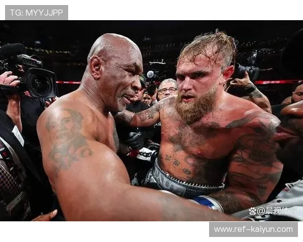 PFL创始人兼董事长唐·戴维斯宣布辞职，网红保罗合约到期。